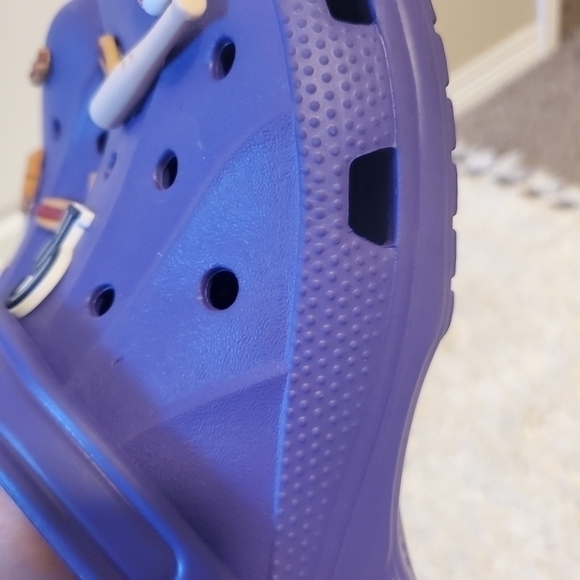 Crocs‎ - Picture 7 of 7